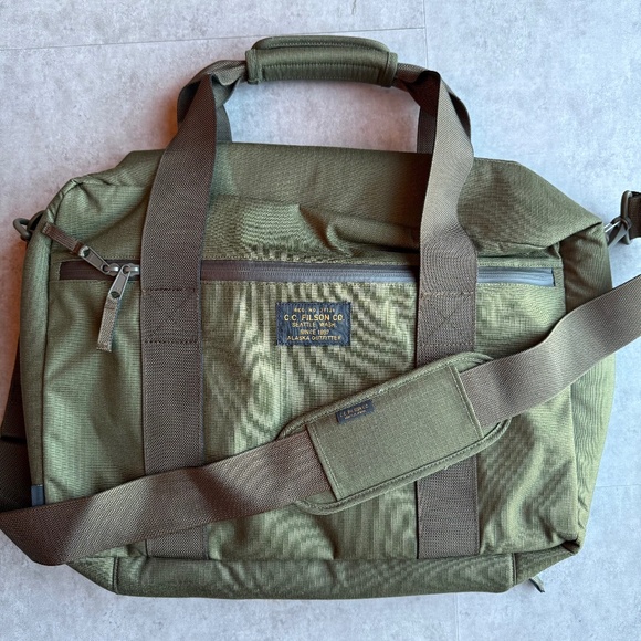 Filson Nylon Ripstop Pullman duffel, surplus green - Picture 1 of 9